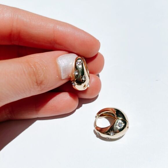 diamond hoop earrings A134 - Picture 4 of 7